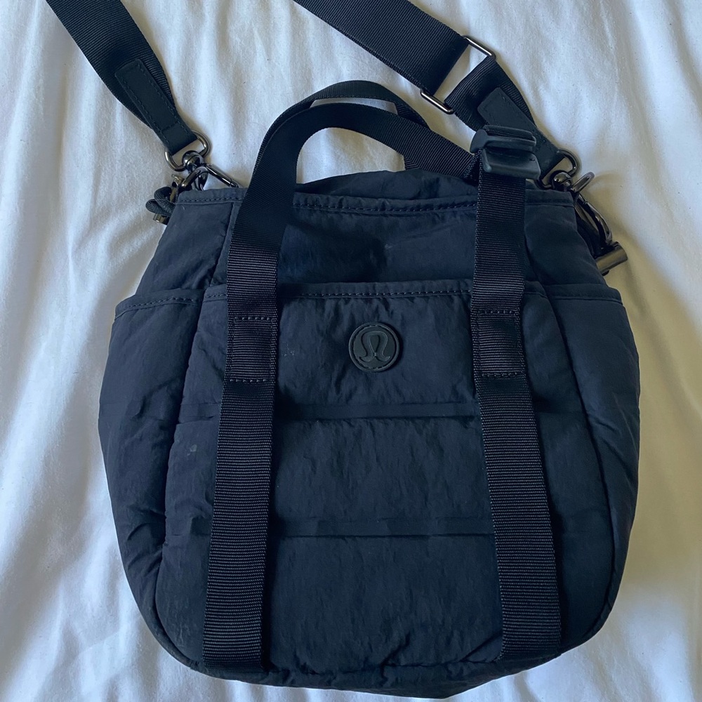 Lululemon Bucket Dash All Day 6.5L crossbody bag
